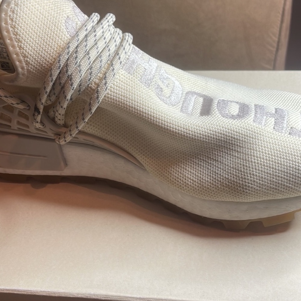 Adidas NMD Hu Trail
Pharrell Now Is Her Time Cream White size 6.5 Men - Picture 8 of 10